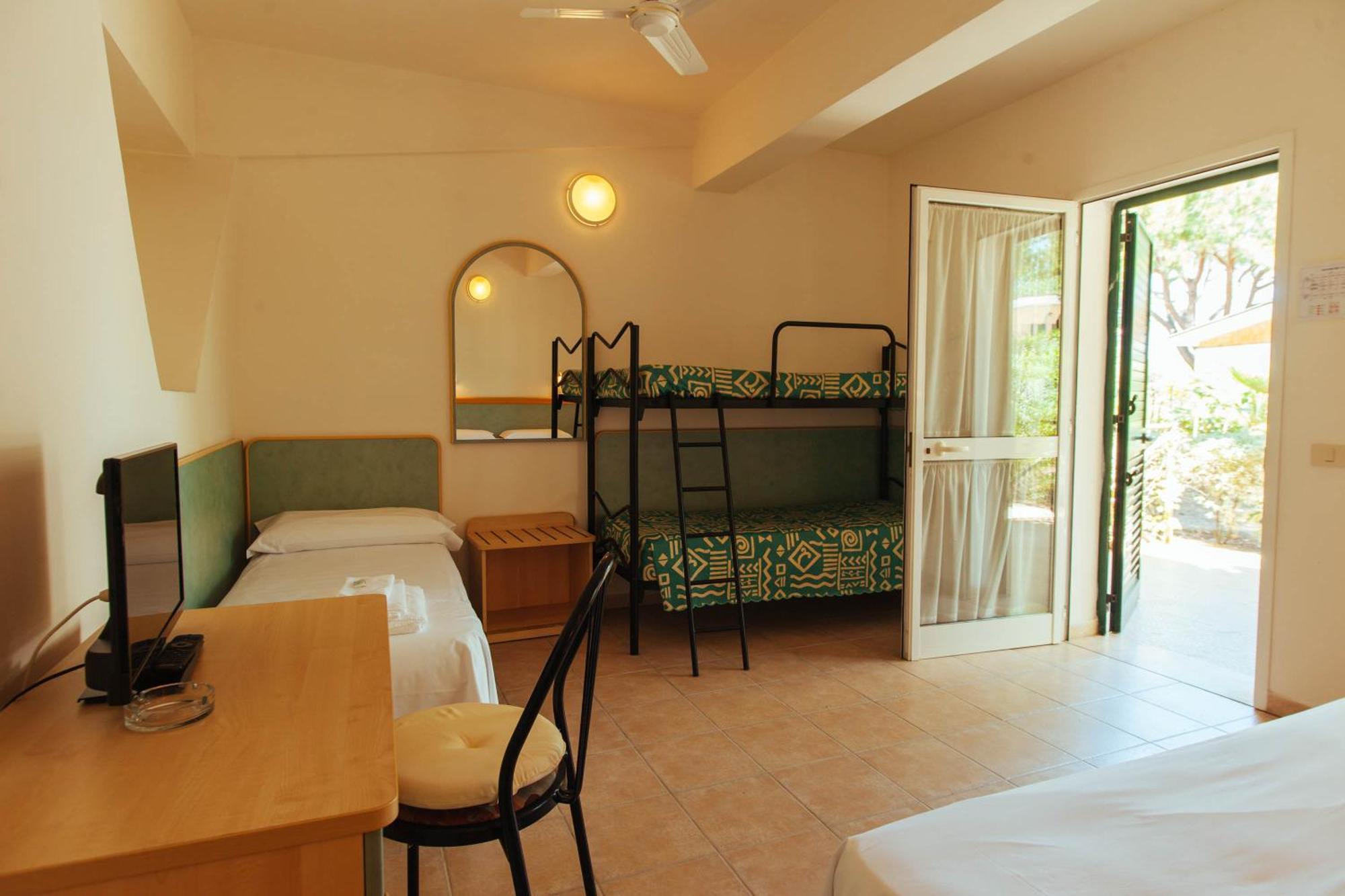 Hotel Perrozzi Vasto Quarto foto